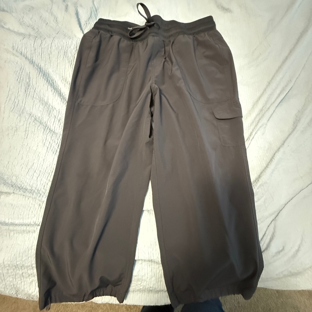 RBX, Grey Active Capris, Size L - Picture 2 of 5